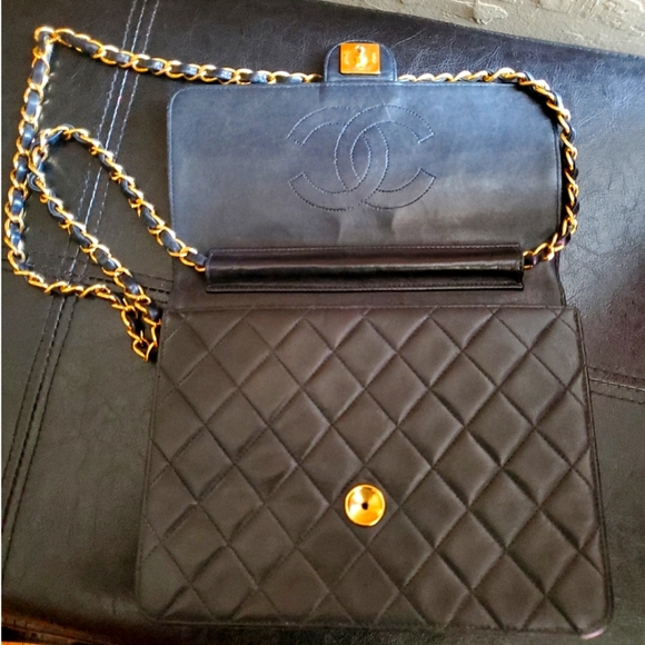 Chanel Matellase Chain leather Shoulder Bag , Firm Price - Picture 6 of 16